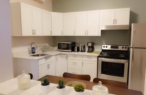 Sandy Hill Apartment | Ottawa Stay Downtown Suites
