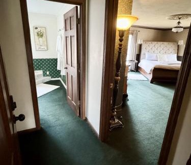 Altoona Bed & Breakfast | Otter Creek Eau Claire Altoona