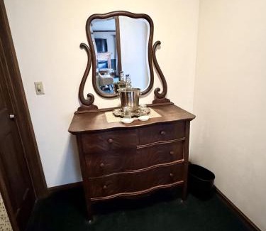Altoona Bed & Breakfast | Otter Creek Eau Claire Altoona