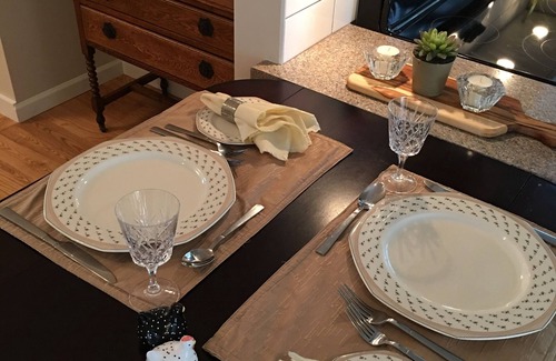 Langley Apartment | Otter Lane Country Carriage House - Group Bachelor Suite