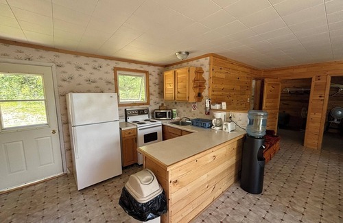 Rainy River District Cabin | Otters Cove - Cabin 3