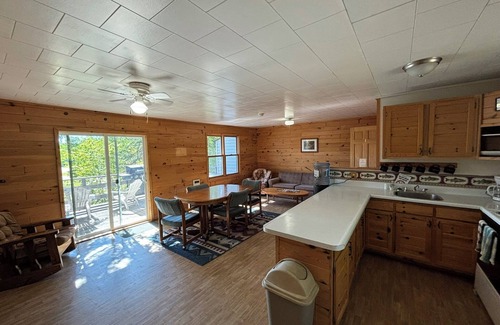 Rainy River District Cabin | Otters Cove - Cabin 4