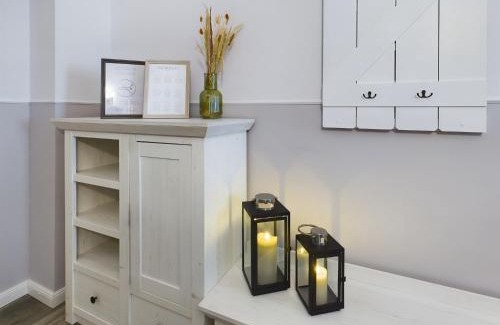 Ottersleben Apartment | OtterslebenGartenblick37 - Küche & Garten, bis zu 3 Personen