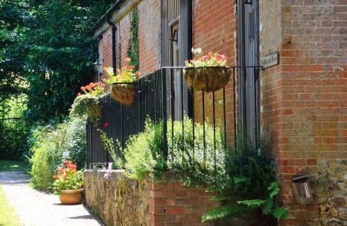 Ottery St Mary House | Ottery St Mary Cottages