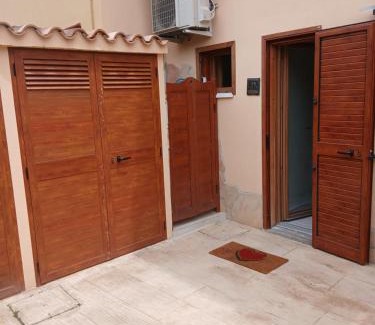 Porto Ottiolu House | Ottiolu House villa 50m from beach