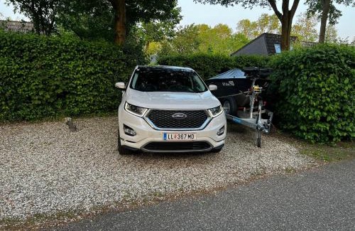 Oude-Tonge House | Oude-Tonge holiday house near fishing waters