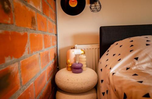 Epe Bed & Breakfast | Ouder-Kind B&B Droomzacht - Kunstkamer