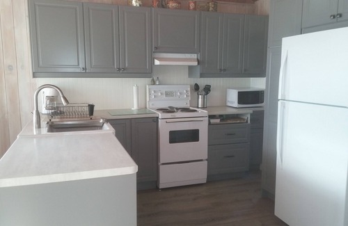 Torrance Cottage | Our 4 bedroom 2 Bathroom Lakefront Cottage in the Heart of Muskoka