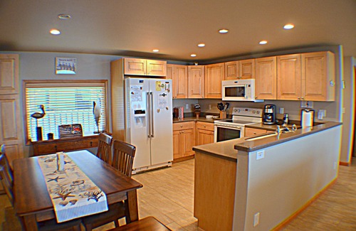Edgewater Shores House | Our Beach House - Oceanfront in Waldport