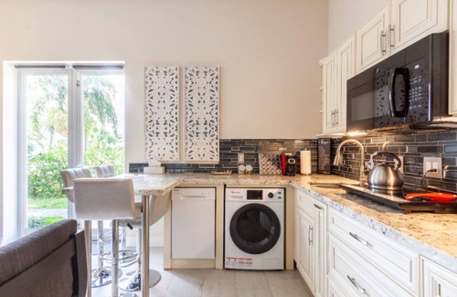 Imperial Point House | Our boutique Fort Lauderdale guest house