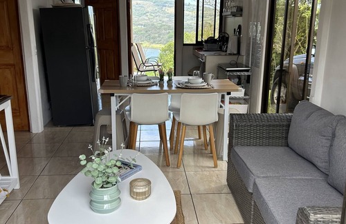 Tronadora House | Our cozy house in front Arenal Lake in Tilaran Guanacaste, Costa Rica