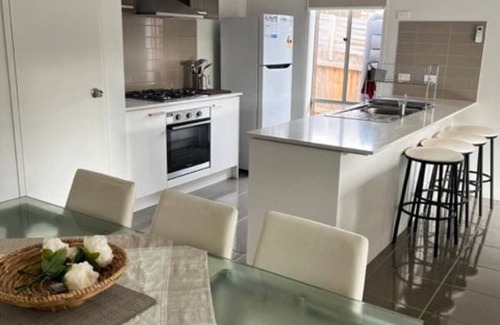 Rosebud Villa | Our Cozy beach unit