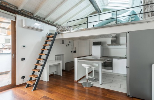 Como City Centre Apartment | Our Home - One Bedroom Apartment, Sleeps 2