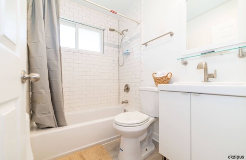 North Springfield House | Our house convenient location for both family or alone and peaceful relaxation