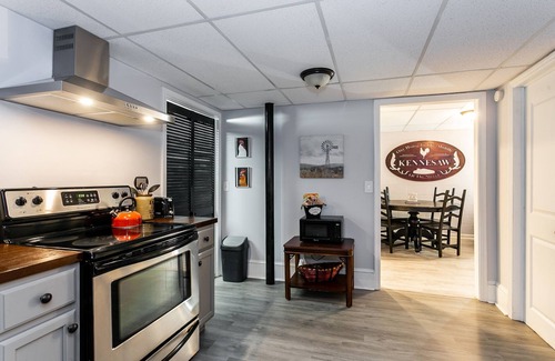Kennesaw Apartment | Our House In The Middle Of The Street