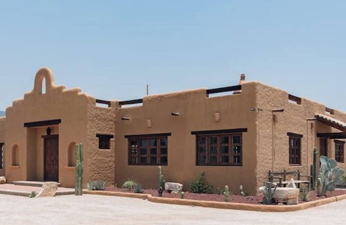 San Francisco Lachigolo House | Our house is a traditional hacienda-type in Lachigolo, Oaxaca,Mexico.