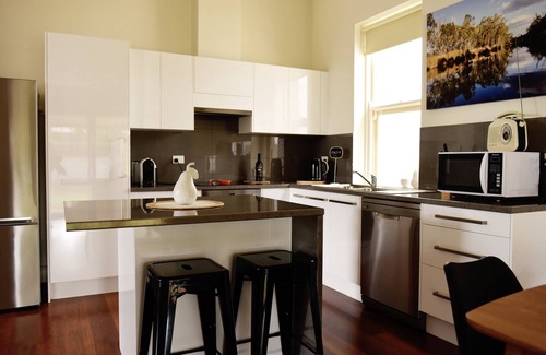 Berri House | Our Little Gem B&B - "Home away from home"