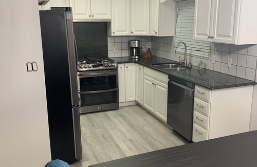 Gem County House | Our little Gem, remodeled and new everything. Close to down town.