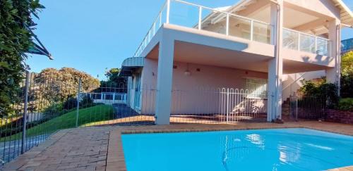 Robberg Beach Villa | Our Seaside Villa - Walk to R 5 Beach