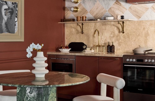 Stratford Hotel | Our spiciest suite—flat 6 is dipped in a hot red hue.