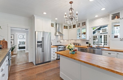 Wilsonville House | Our Sweet Retreat:1910 Restored Vintage Farmhouse