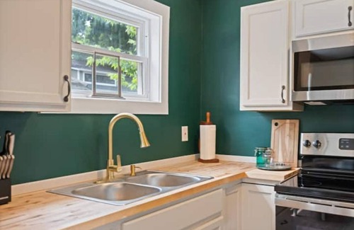 New Albany House | Our Townhouse Cottages