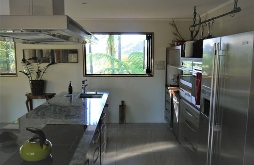 Awakeri House | Our Tree house, private rural retreat .