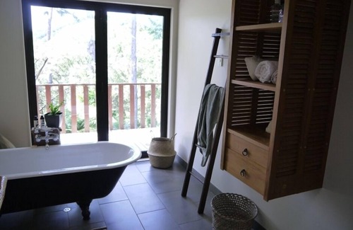 Awakeri House | Our Tree house, private rural retreat .