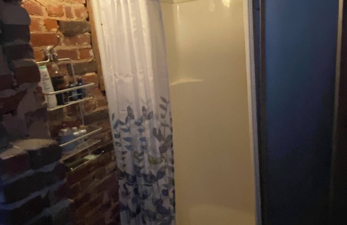 York Bed & Breakfast | Our unique 3 bdrm facility is open to guests when artists are not in residence.