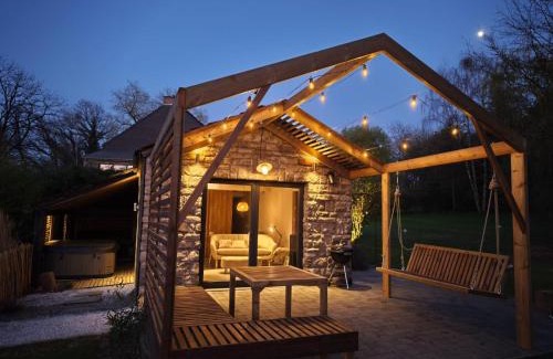 Mariembourg House | Out & LODGE Les Spirous