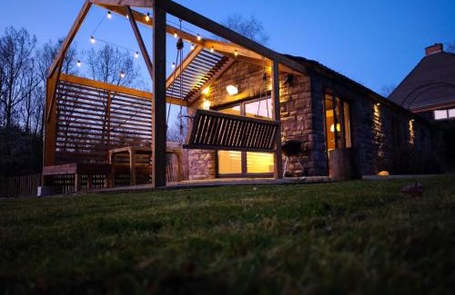 Mariembourg House | Out & LODGE Les Spirous