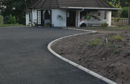 Pinetown House | 'Out of Africa' on the Highway