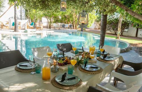 Otjiwarongo Hotel | Out of Africa Town Lodge