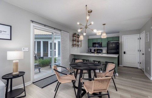 Ottawa House | Out of Office | 3 Bed, 3 Bath