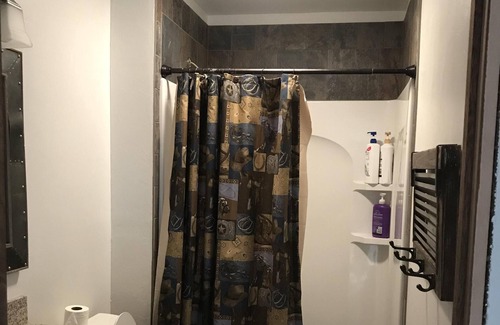 Dillon House | Out of Town but in Town Rental