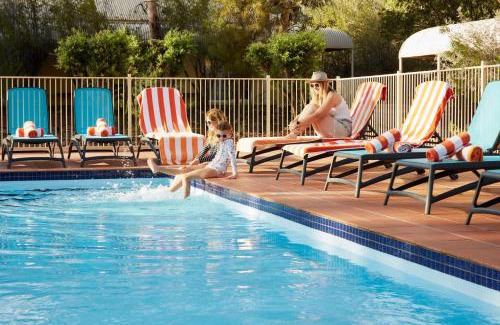 Yulara Hotel | Outback Hotel