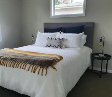 Picton House | Outback on Broadway