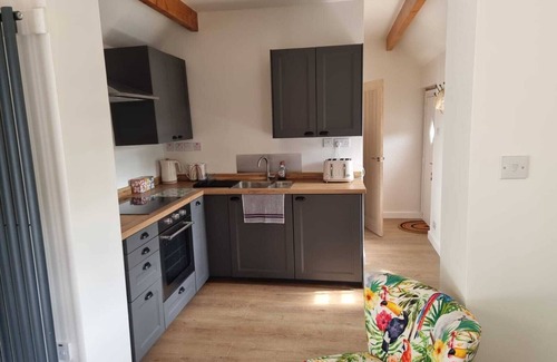 Holywell Cottage | Outbuilding with views of river, St Ives, Cambridgeshire