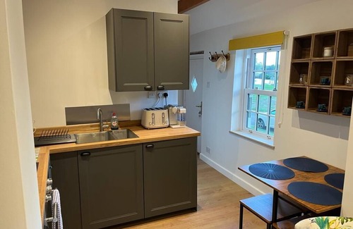 Holywell Cottage | Outbuilding with views of river, St Ives, Cambridgeshire