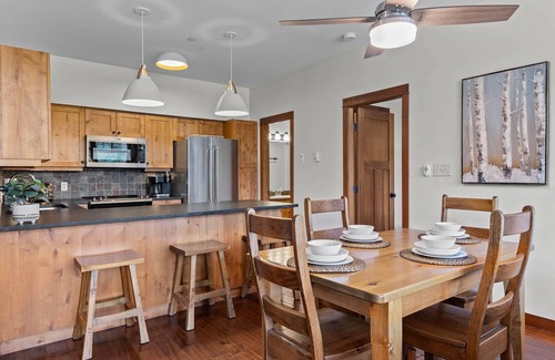 Sun Peaks Condo | Outdoor Adventure at Sun Peaks 33 - True Ski In/Out Access