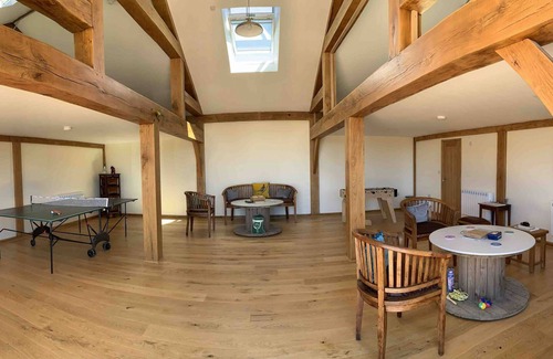 Les Vinaires Cabin | Outdoor Adventure Glamping Retreat: Family Friendly, Sea Views