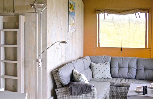 Les Vinaires Cabin | Outdoor Adventure Glamping Retreat: Family Friendly, Sea Views
