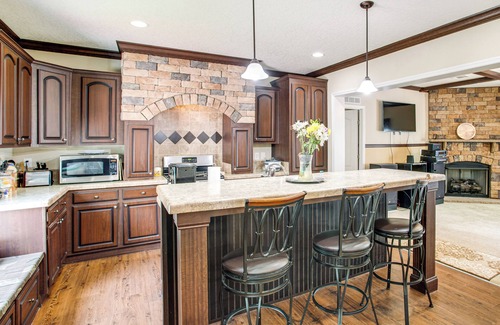 Huntcliff House | Outdoor Dining, Grill & Yard: Eastover Gem!