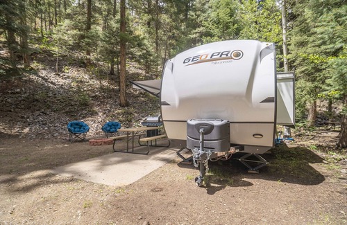 Bayfield House | Outdoor Glamping Fully Setup RV BS89