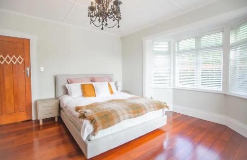 Mount Albert Bed & Breakfast | Outdoor Living at Its Finest