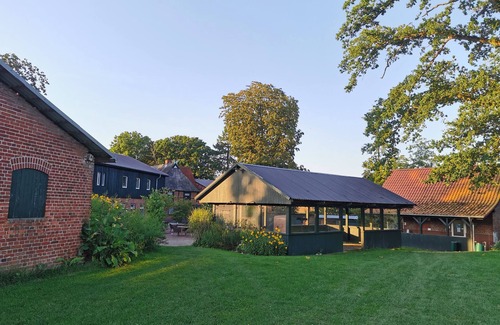 Belau House | Outdoor Lounge am Belauer See