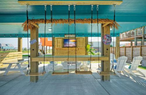 Cinnamon Shore House | Outdoor Lounge w Bar Swing Seats Near Nature Preserve Blutopia by AvantStay