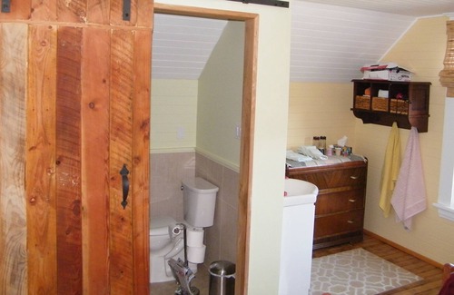 Port Alberni Bed & Breakfast | Outdoor Lovers Aerie- Superb view of Alberni Inlet & Harbour.