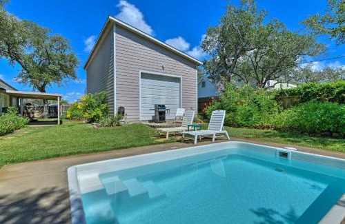 Fulton House | Outdoor Oasis and Grills Ultimate Rockport Home!