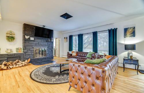 Mountainhome House | Outdoor Oasis Cresco Family Home with Hot Tub